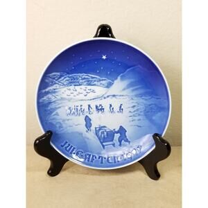 Royal Copenhagen Christmas in Greenland 1972 Wall Decor Plate 7" Denmark Vintage